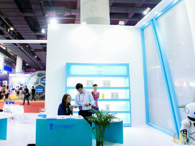 康力優(yōu)藍(lán)——機(jī)器人展展臺(tái)搭建 康力優(yōu)藍(lán)——機(jī)器人展展臺(tái)搭建