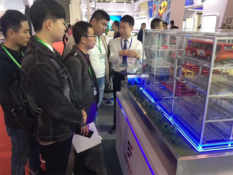 隆翔云庫——車展展覽設(shè)計(jì) 隆翔云庫——車展展覽設(shè)計(jì)